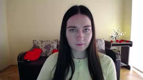 Snapshot of gabby_di chatting on 04.25.26 Jaklin online show from 04.25.26