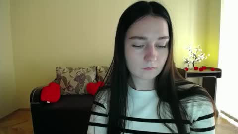 Snapshot of gabby_di chatting on 05.14.26 Jaklin online show from 05.14.26