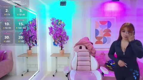 gabby_evanns online show from 11.17.25