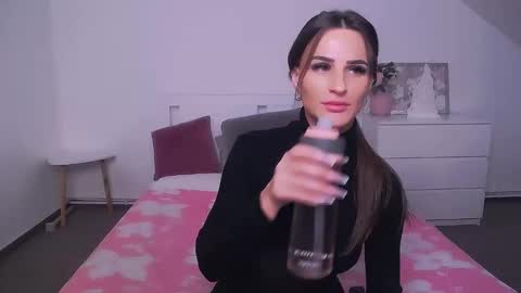 Snapshot of gabi_carter chatting on 12.11.24 GabiCarter online show from 12.11.24