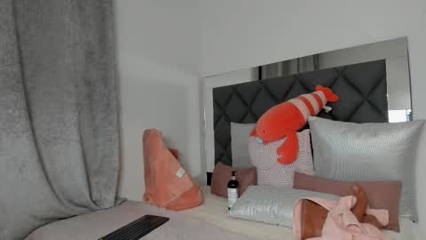 Snapshot of gabi_gonzales chatting on 03.11.25 Instagram soygabi g online show from 03.11.25