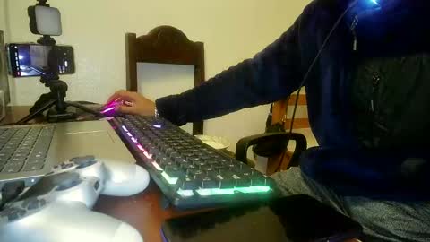 Snapshot of gabitosexyy chatting on 03.10.25 gabitosexyy online show from 03.10.25