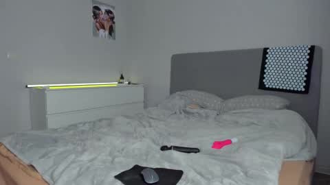 The next stream in car 1 december 10pm time in France online show from 09.14.25