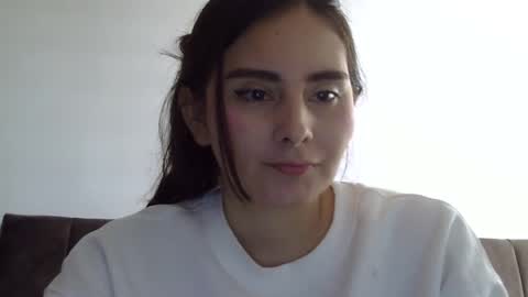Snapshot of gabriela_miller_2 chatting on 10.07.25 Gabriela Miller online show from 10.07.25