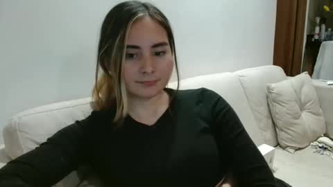 Snapshot of gabriela_miller_2 chatting on 10.22.25 Gabriela Miller online show from 10.22.25