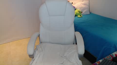 .  online show from 02.08.25