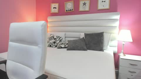 Gabriela salgado online show from 12.27.24