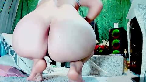 Snapshot of gabriela_sexy chatting on 12.04.25 Gabriella Lopez online show from 12.04.25