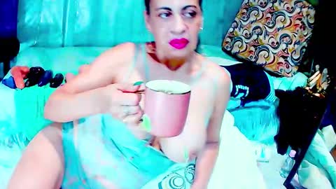 Snapshot of gabriela_sexy chatting on 02.25.26 Gabriella Lopez online show from 02.25.26