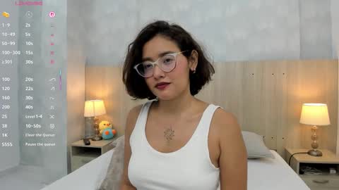 Gabriela Vargas online show from 10.10.25
