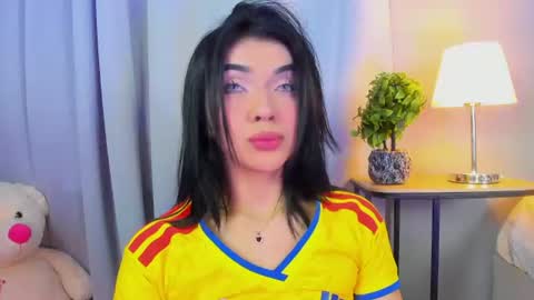 Snapshot of gabrielam_ms chatting on 06.24.26 Gabriela Evans MS online show from 06.24.26