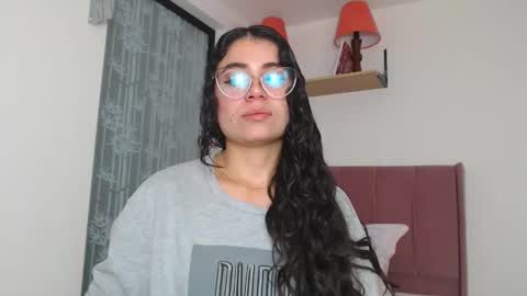Snapshot of gabrielarossa chatting on 12.27.24 GabrielaRossa online show from 12.27.24