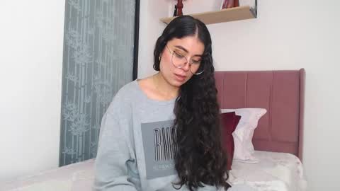 Snapshot of gabrielarossa chatting on 12.27.24 GabrielaRossa online show from 12.27.24