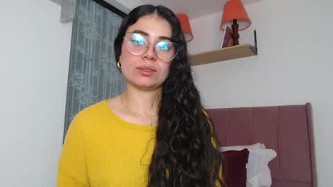 Snapshot of gabrielarossa chatting on 12.28.24 GabrielaRossa online show from 12.28.24