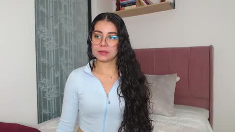Snapshot of gabrielarossa chatting on 02.11.25 GabrielaRossa online show from 02.11.25