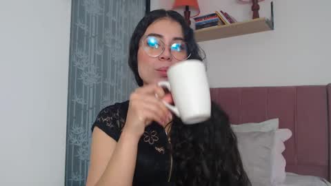 Snapshot of gabrielarossa chatting on 02.17.25 GabrielaRossa online show from 02.17.25