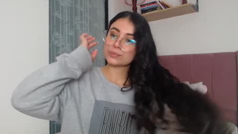 Snapshot of gabrielarossa chatting on 02.25.25 GabrielaRossa online show from 02.25.25