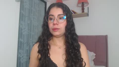 Snapshot of gabrielarossa chatting on 03.07.25 GabrielaRossa online show from 03.07.25