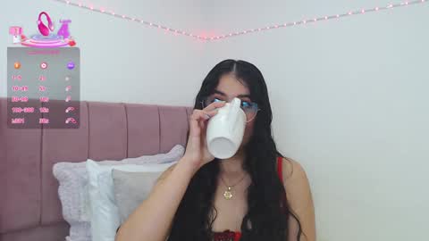 Snapshot of gabrielarossa chatting on 09.22.25 GabrielaRossa online show from 09.22.25