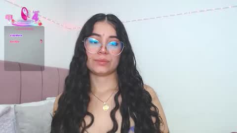 Snapshot of gabrielarossa chatting on 10.03.25 GabrielaRossa online show from 10.03.25