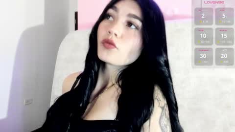 Snapshot of gabriella27_ chatting on 05.28.26 gabriella online show from 05.28.26