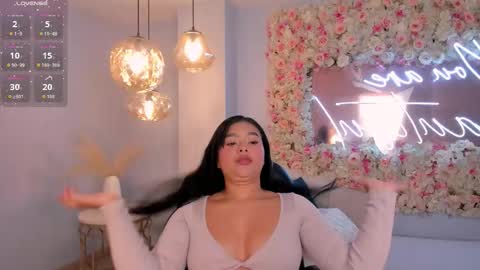 Gabriella Lee online show from 11.21.25