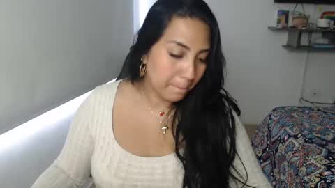Snapshot of gaby_bluexx chatting on 02.06.25 Gaby Blue online show from 02.06.25
