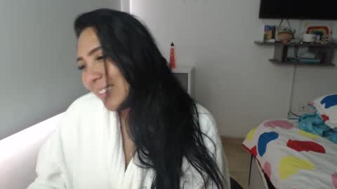 Snapshot of gaby_bluexx chatting on 02.20.25 Gaby Blue online show from 02.20.25