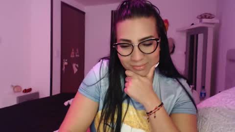 Snapshot of gaby_bluexx chatting on 03.11.25 Gaby Blue online show from 03.11.25