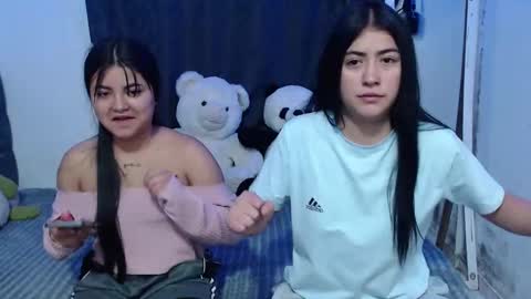 Snapshot of gaby_foz chatting on 02.12.25 Gabriela online show from 02.12.25