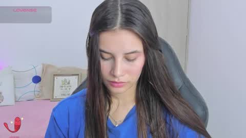 Snapshot of gaby_olsen chatting on 02.25.25 Gabriela online show from 02.25.25