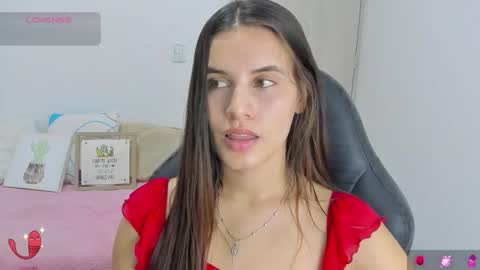 Snapshot of gaby_olsen chatting on 03.01.25 Gabriela online show from 03.01.25