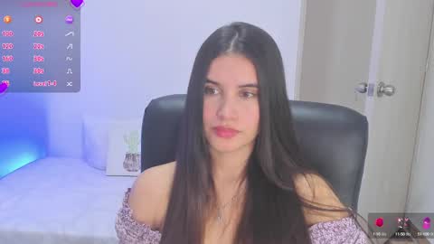 Snapshot of gaby_olsen chatting on 09.19.25 Gabriela online show from 09.19.25