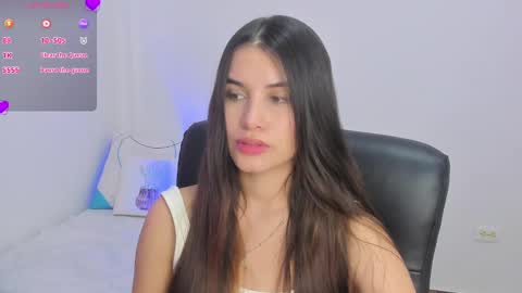 Snapshot of gaby_olsen chatting on 09.30.25 Gabriela online show from 09.30.25