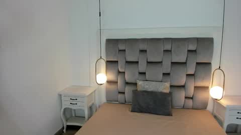 Snapshot of gaby_smit__ chatting on 11.21.25 GABRIELA online show from 11.21.25