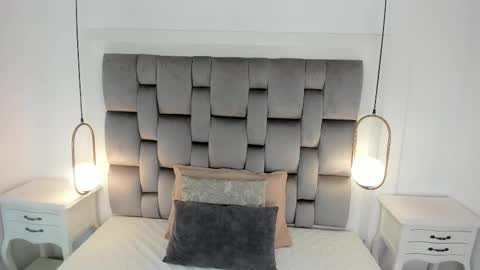 Snapshot of gaby_smit__ chatting on 11.29.25 GABRIELA online show from 11.29.25