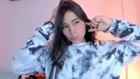 Snapshot of gabybuttler1 chatting on 10.16.25 Gabybuttler online show from 10.16.25