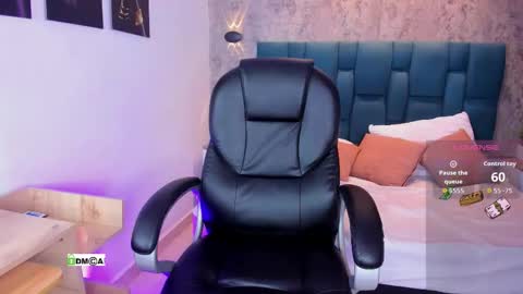 Snapshot of gabyjackson1 chatting on 12.03.25 Gaby Jackson1 online show from 12.03.25