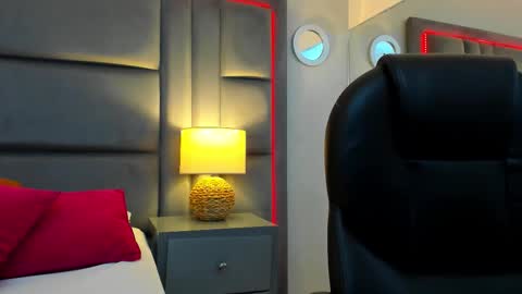 Snapshot of gabymoreau chatting on 01.17.26 gabymoreau online show from 01.17.26