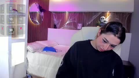 gabyrose9 online show from 10.28.25