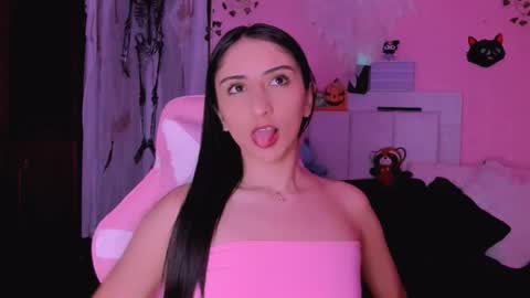 gabyye capprins online show from 10.31.25