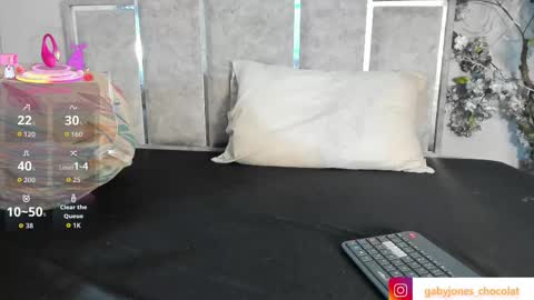 gabyyjones online show from 11.15.25