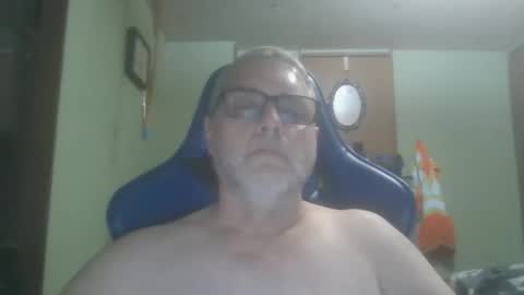 Snapshot of gadude45 chatting on 10.25.25 gadude45 online show from 10.25.25
