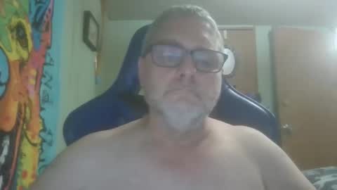 Snapshot of gadude45 chatting on 10.28.25 gadude45 online show from 10.28.25