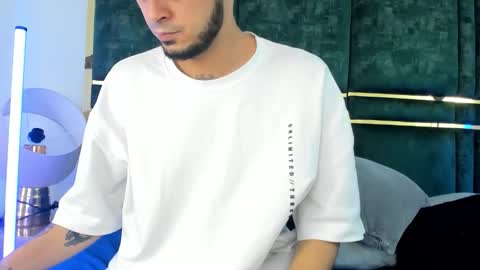 Snapshot of gael_coral chatting on 12.01.25 Gael Coral some hot latinos online show from 12.01.25