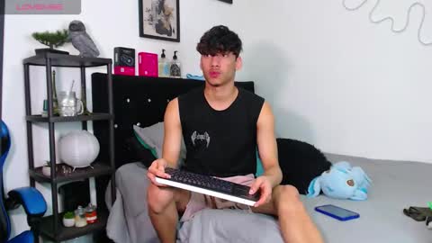 gael_jones online show from 10.26.25