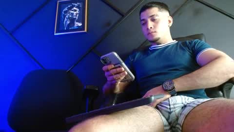 Snapshot of gael_williams3 chatting on 01.01.25 gael_williams3 online show from 01.01.25