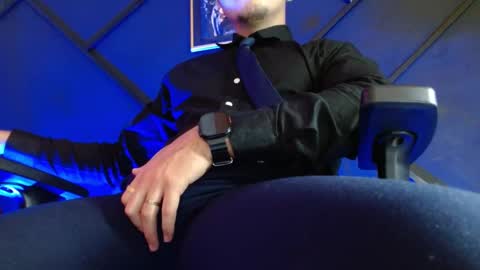 Snapshot of gael_williams3 chatting on 02.18.25 gael_williams3 online show from 02.18.25