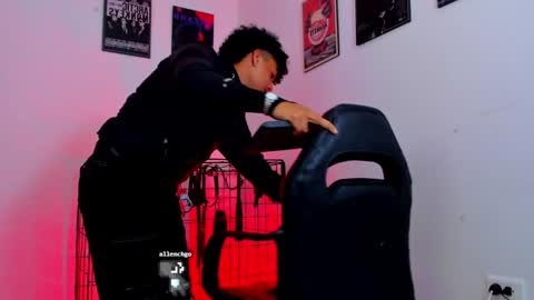 Snapshot of gaeloconner chatting on 01.26.25 Gael Conner online show from 01.26.25