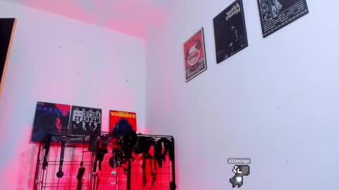 Snapshot of gaeloconner chatting on 02.20.25 Gael Conner online show from 02.20.25